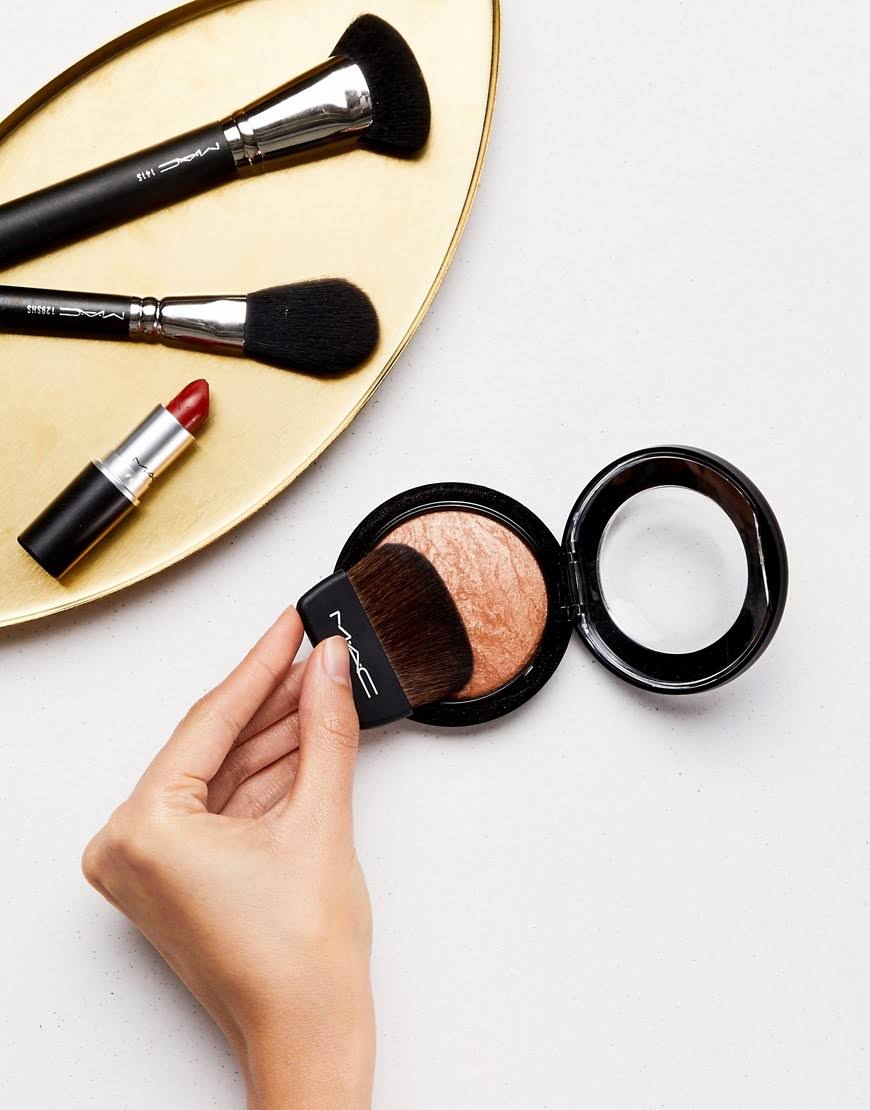 MAC Mineralize Skinfinish - Global Glow