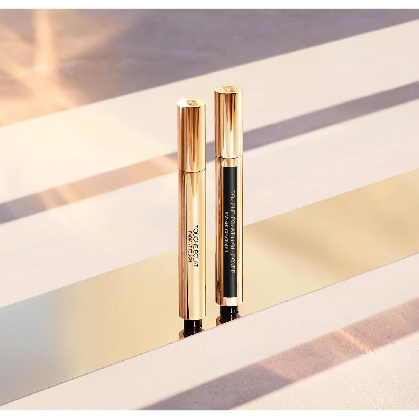 YSL Touche Eclat Radiant Touch - Luminous Sand